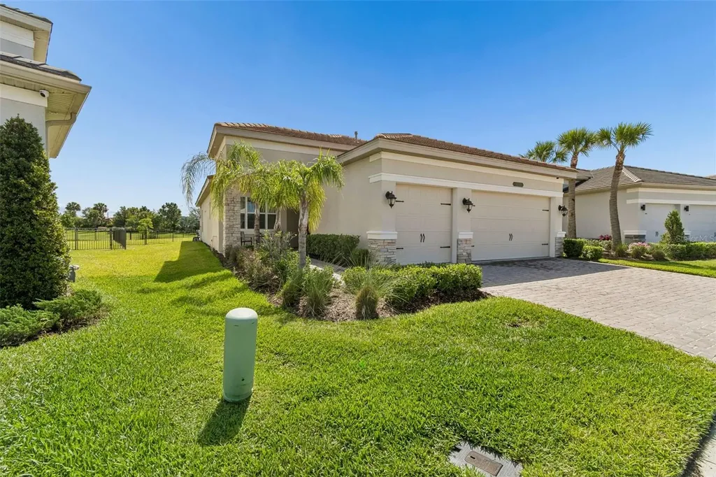 32732 Tree Of Life Avenue Wesley Chapel FL 33543