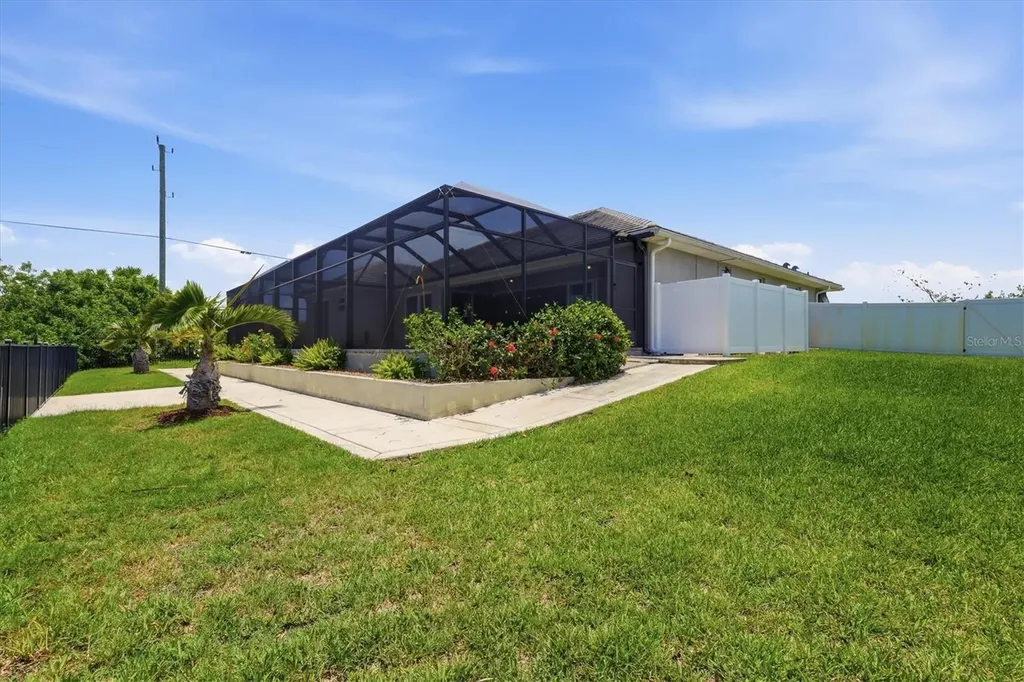 15530 Staunton Circle Port Charlotte FL 33981