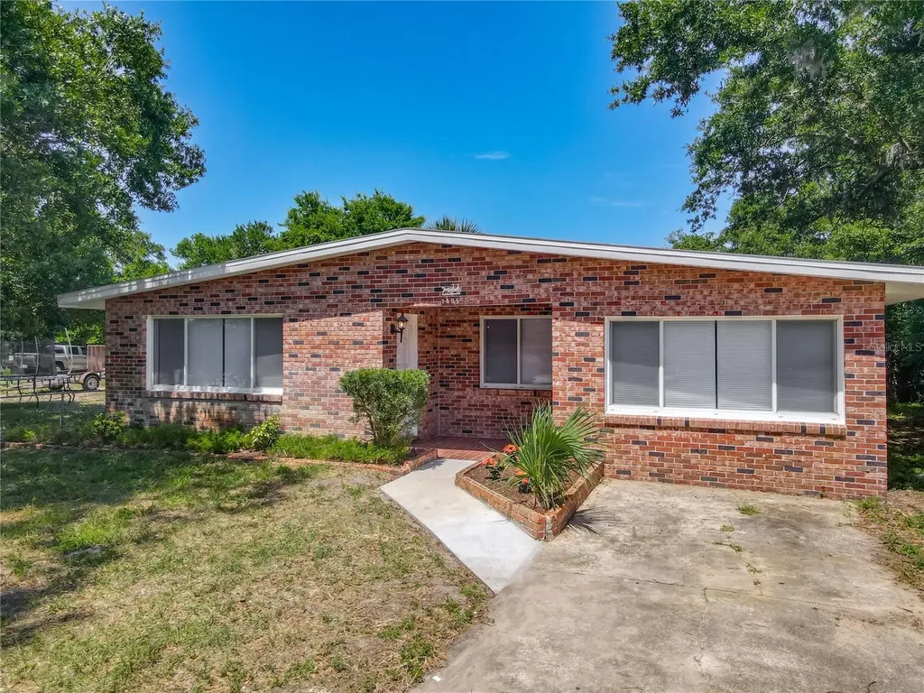 1495 Granada Avenue Daytona Beach FL 32117