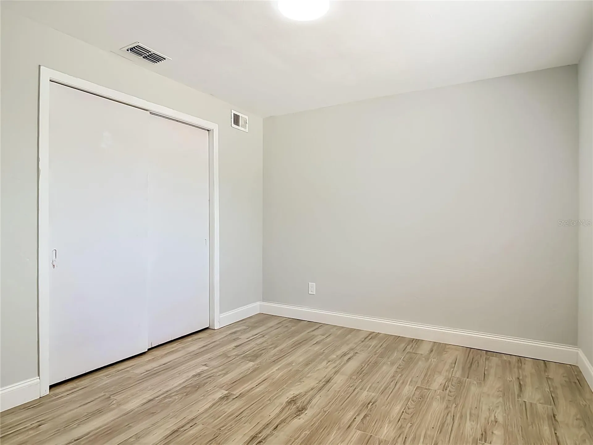 1495 Granada Avenue Daytona Beach FL 32117