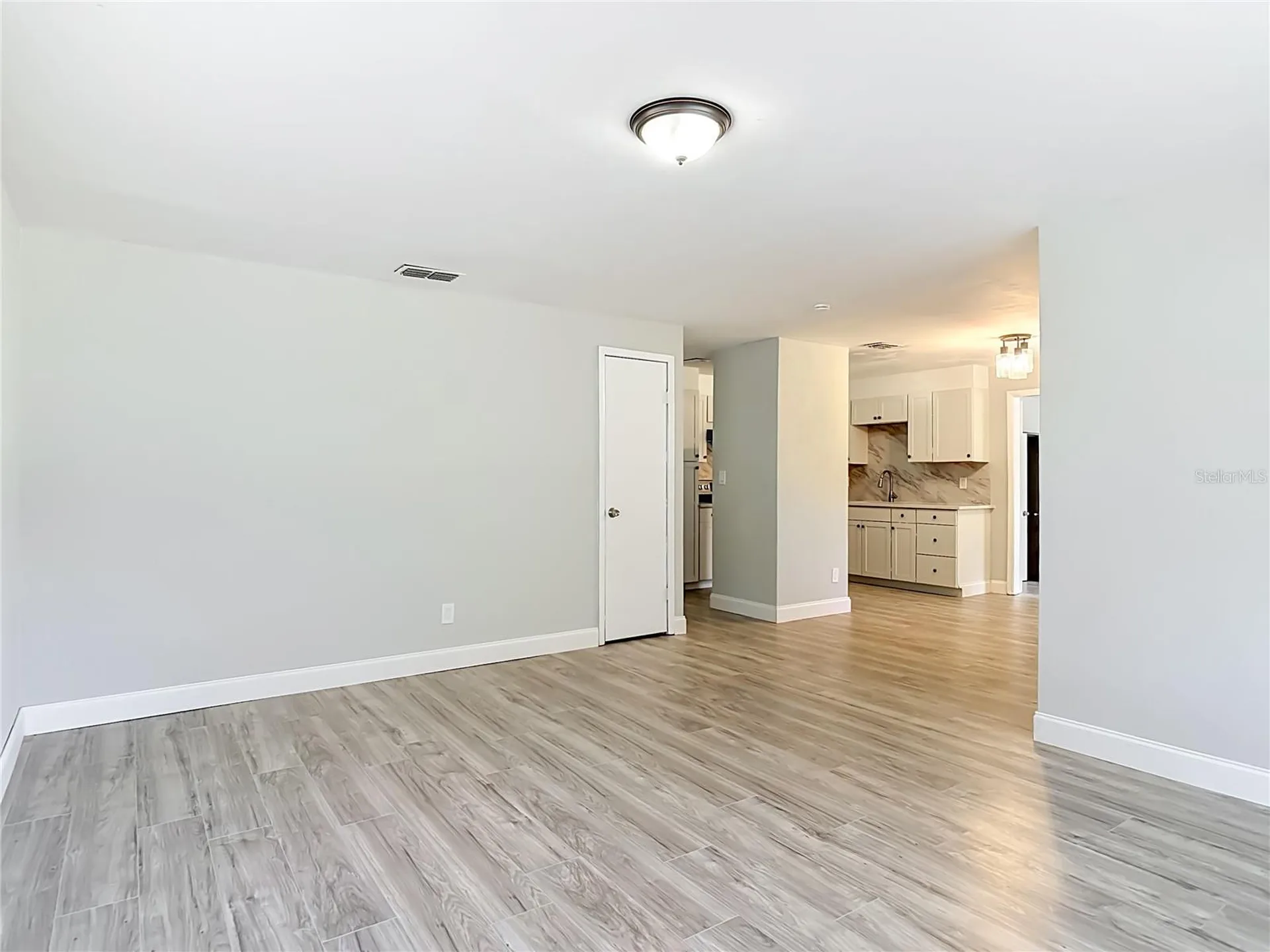 1495 Granada Avenue Daytona Beach FL 32117