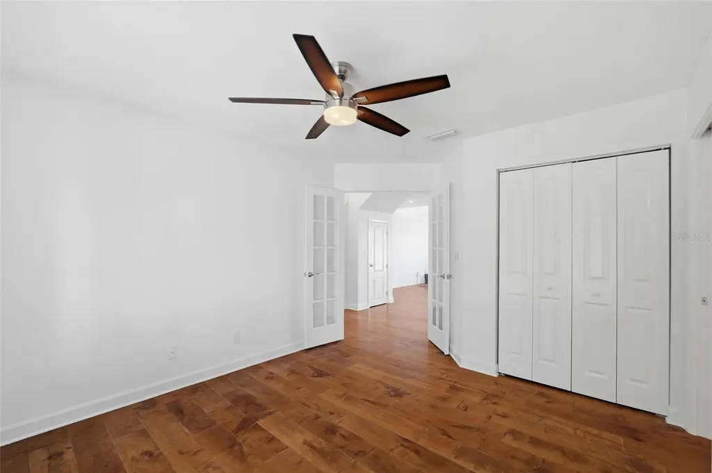1070 Sanabel Court NE St Petersburg FL 33702