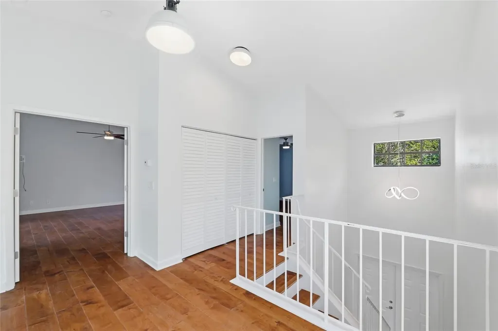 1070 Sanabel Court NE St Petersburg FL 33702