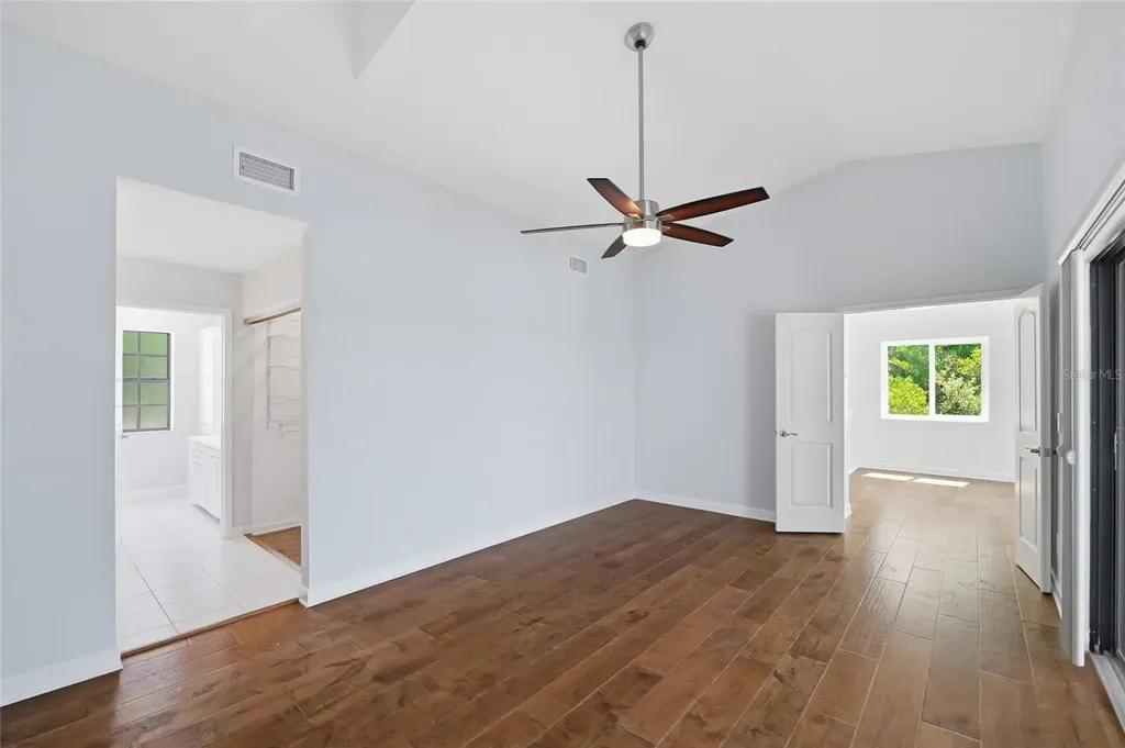 1070 Sanabel Court NE St Petersburg FL 33702