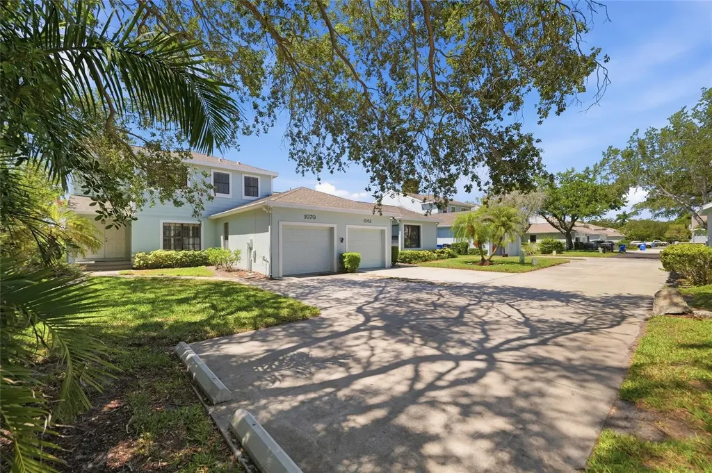 1070 Sanabel Court NE St Petersburg FL 33702