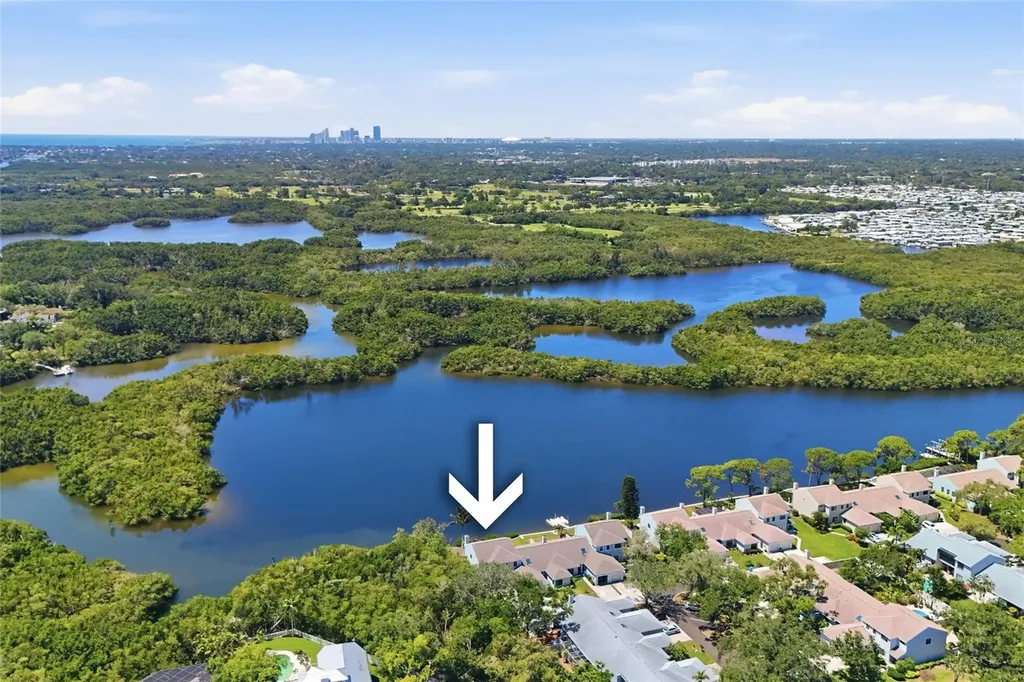 1070 Sanabel Court NE St Petersburg FL 33702