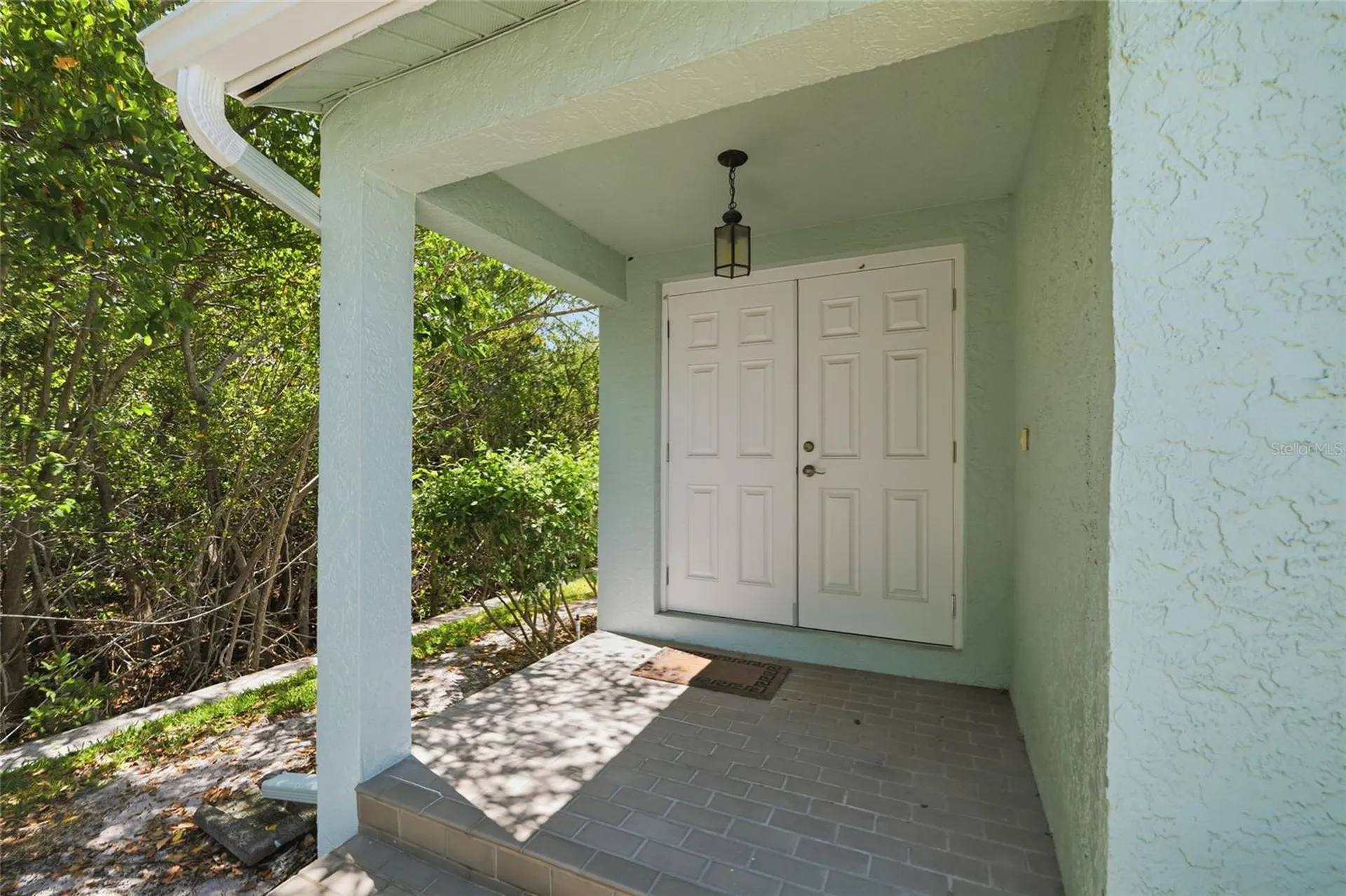 1070 Sanabel Court NE St Petersburg FL 33702
