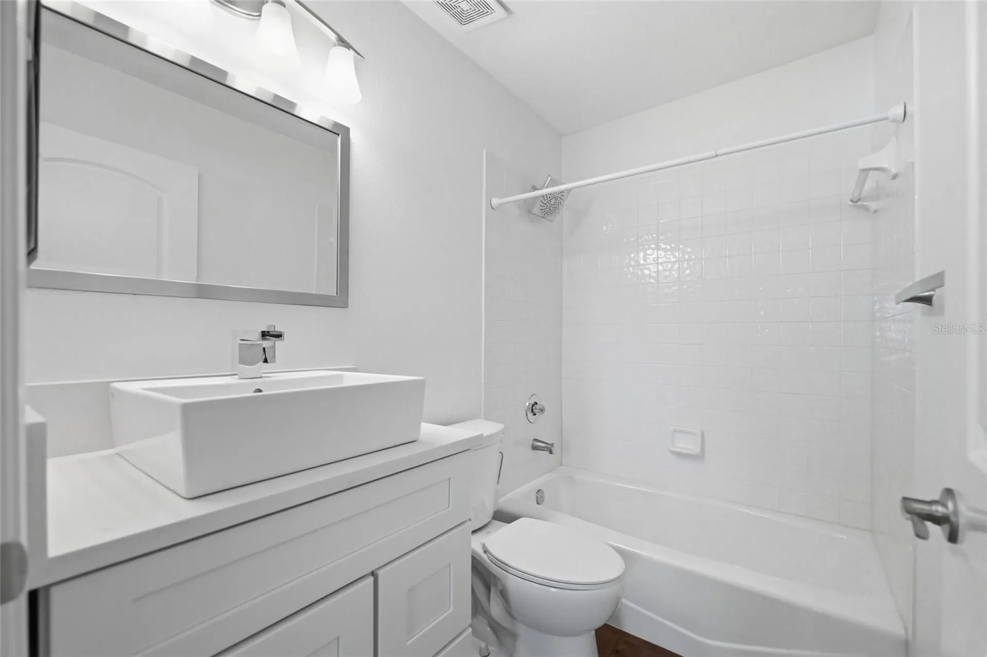 1070 Sanabel Court NE St Petersburg FL 33702