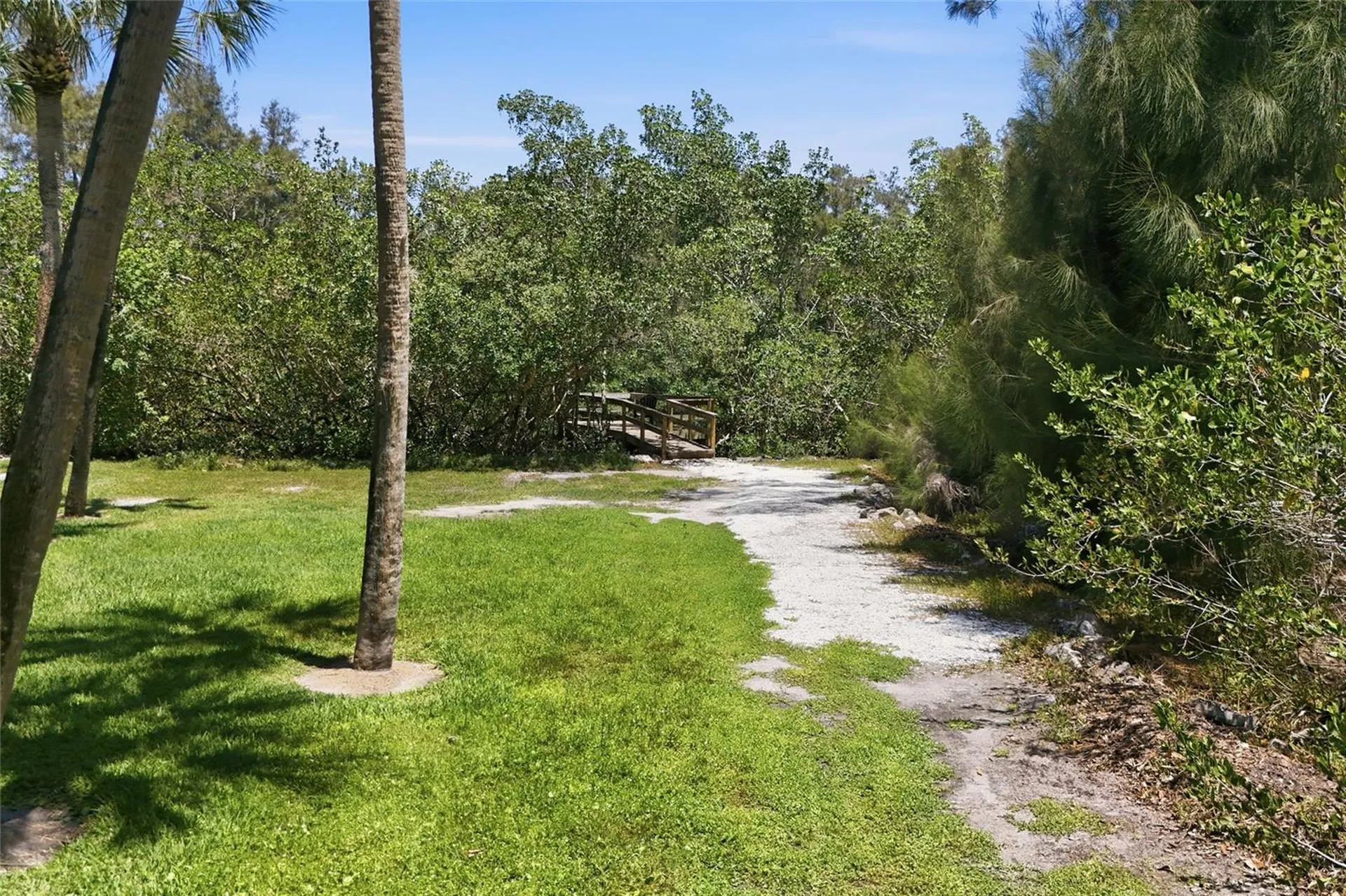 1070 Sanabel Court NE St Petersburg FL 33702