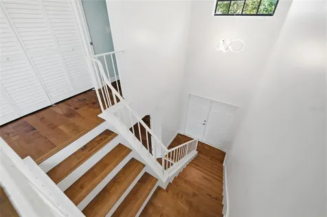 1070 Sanabel Court NE St Petersburg FL 33702