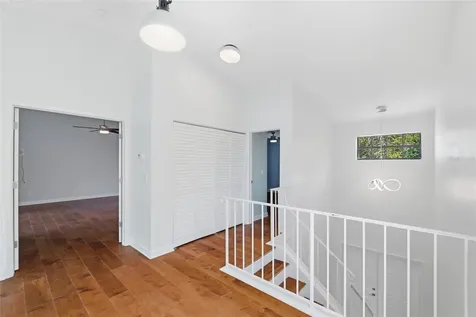 1070 Sanabel Court NE St Petersburg FL 33702