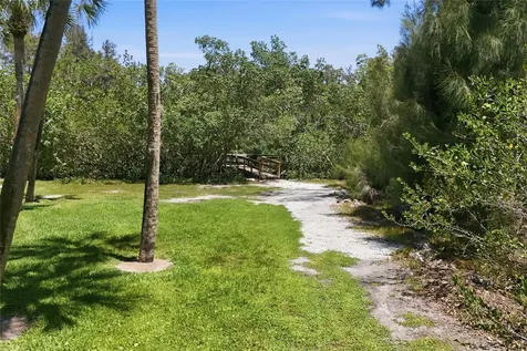 1070 Sanabel Court NE St Petersburg FL 33702