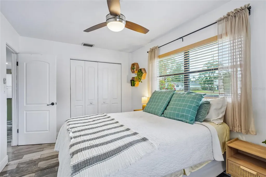 5201 11th Avenue N St Petersburg FL 33710