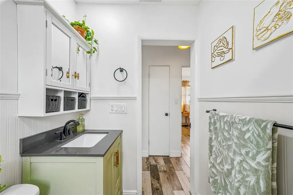 5201 11th Avenue N St Petersburg FL 33710