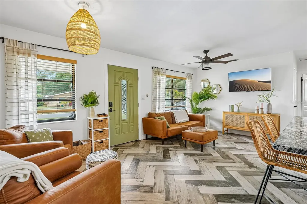5201 11th Avenue N St Petersburg FL 33710