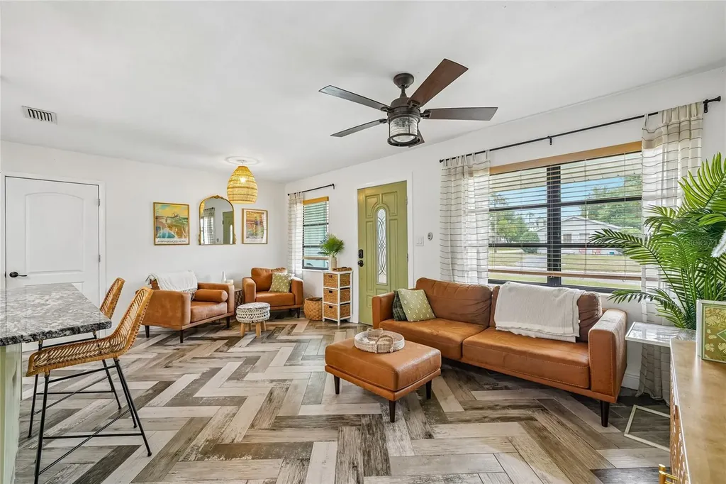 5201 11th Avenue N St Petersburg FL 33710