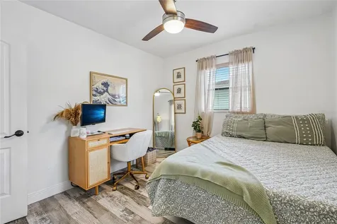 5201 11th Avenue N St Petersburg FL 33710