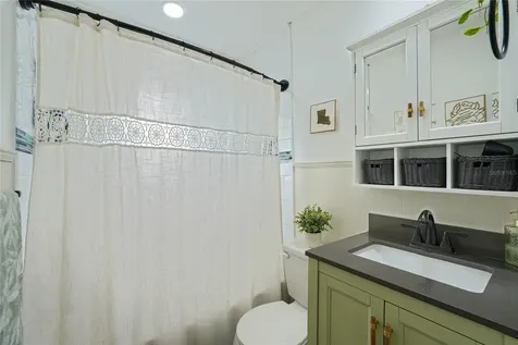 5201 11th Avenue N St Petersburg FL 33710