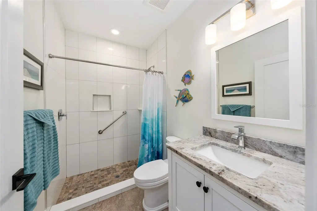 964 N Grandview Street Mount Dora FL 32757