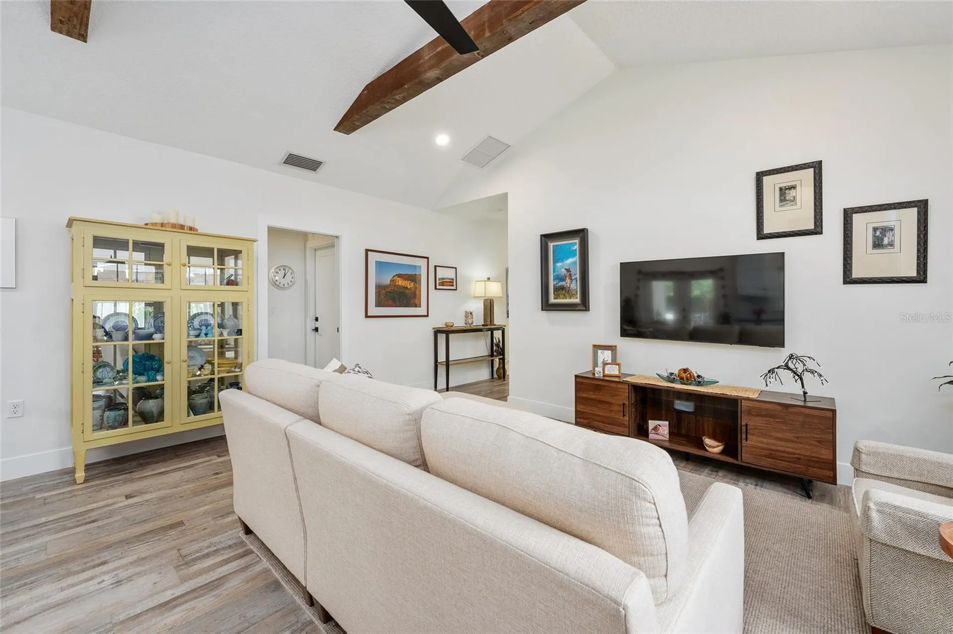 964 N Grandview Street Mount Dora FL 32757
