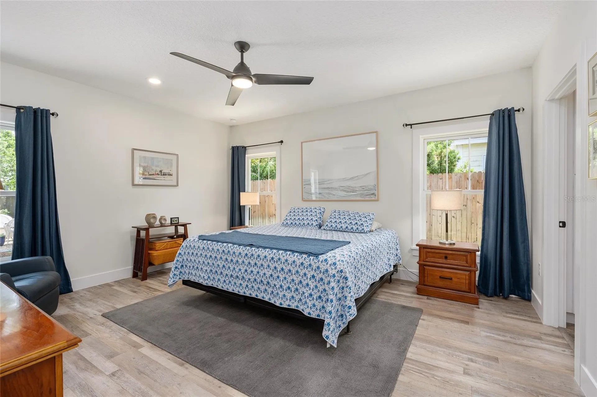 964 N Grandview Street Mount Dora FL 32757