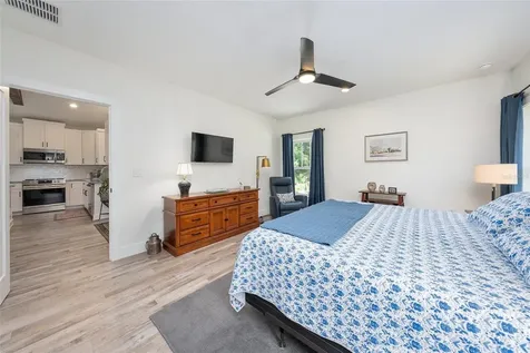 964 N Grandview Street Mount Dora FL 32757