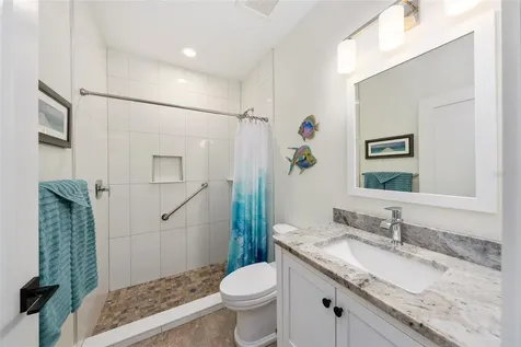 964 N Grandview Street Mount Dora FL 32757