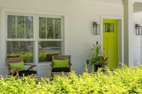 964 N Grandview Street Mount Dora FL 32757