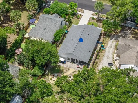 964 N Grandview Street Mount Dora FL 32757