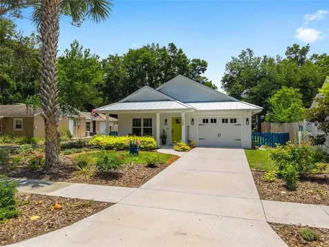964 N Grandview Street Mount Dora FL 32757