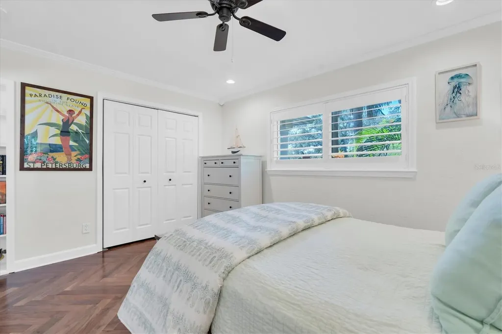 6145 2nd Avenue N St Petersburg FL 33710