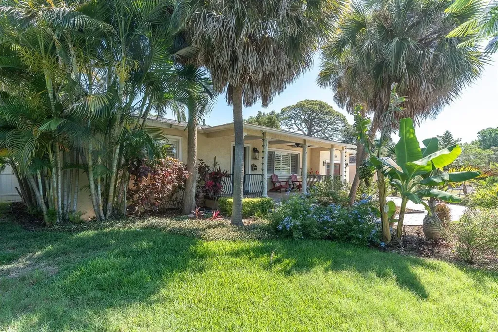 6145 2nd Avenue N St Petersburg FL 33710