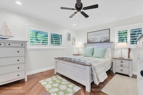 6145 2nd Avenue N St Petersburg FL 33710