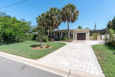 6145 2nd Avenue N St Petersburg FL 33710