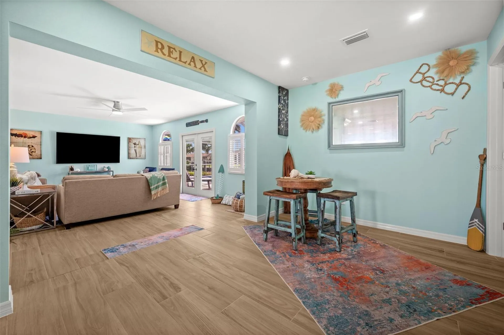 1432 Venetian Court Cape Coral FL 33904