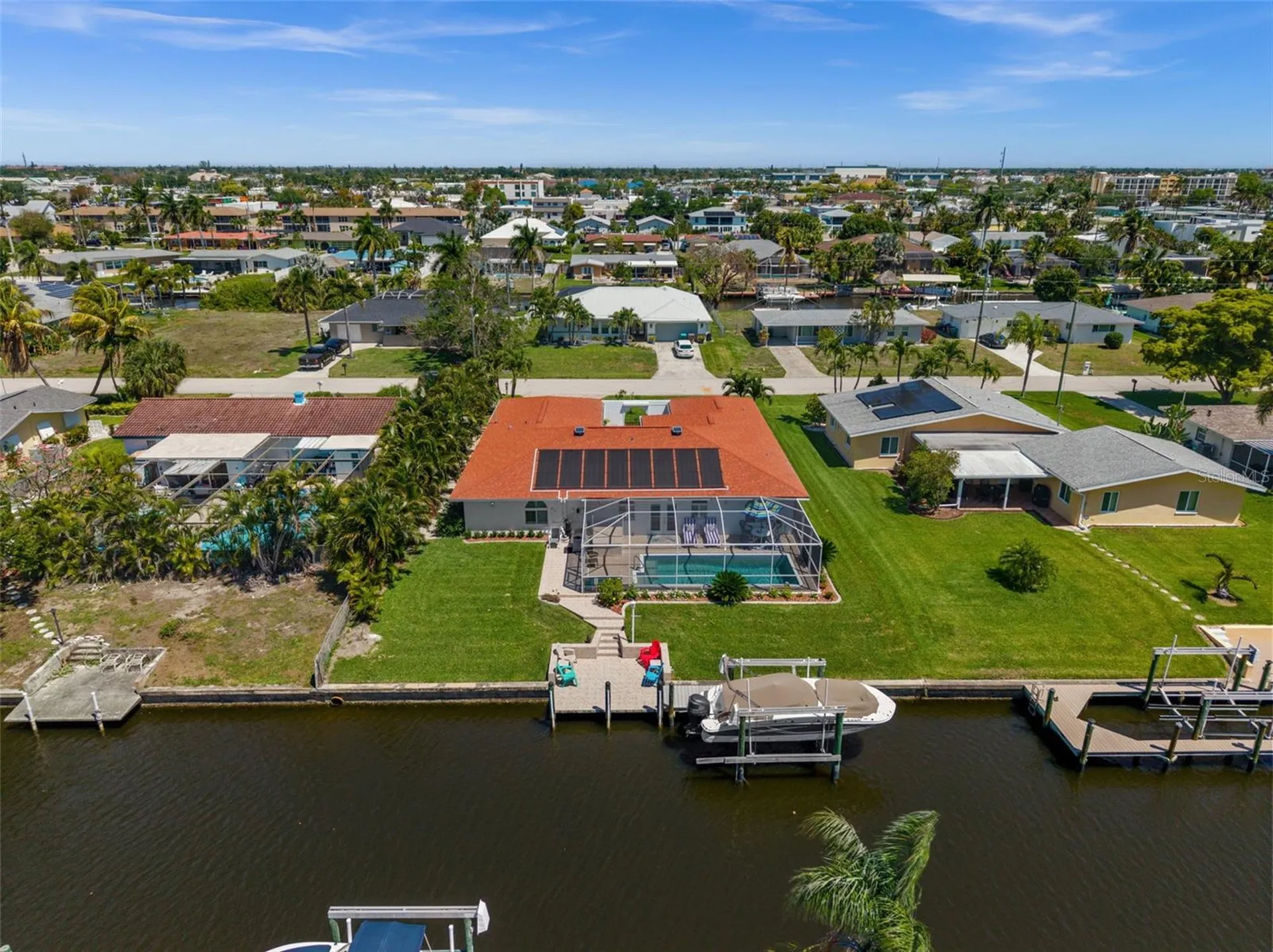 1432 Venetian Court Cape Coral FL 33904
