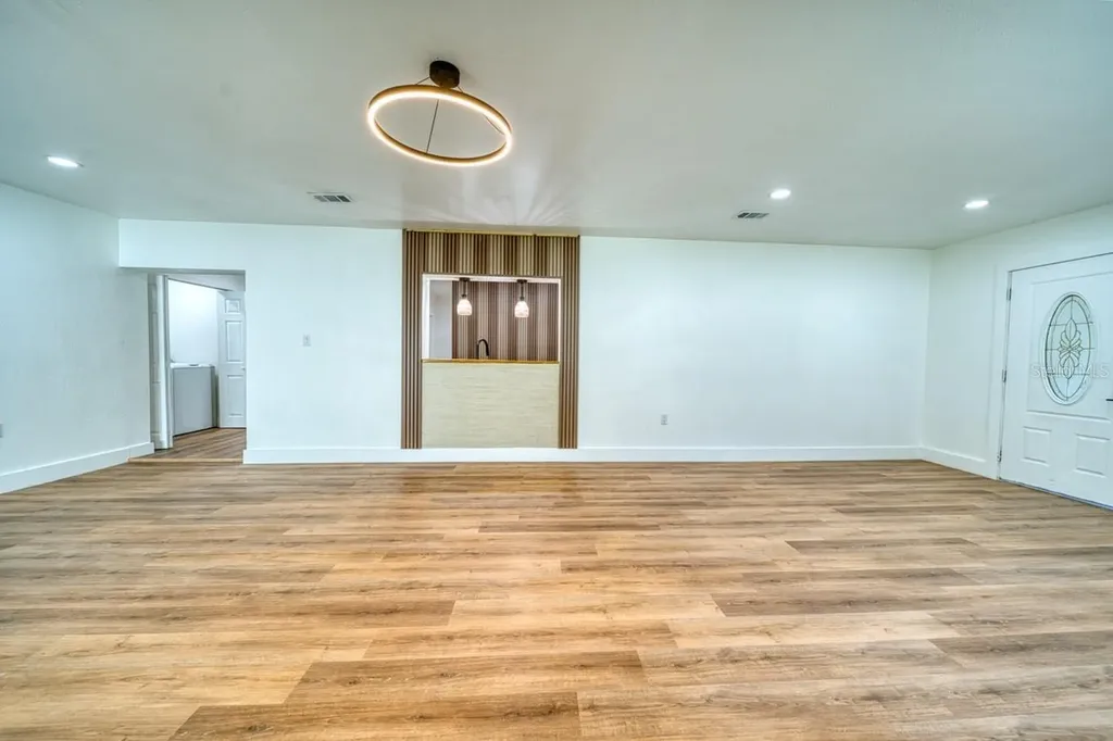 5405 Old Cheney Highway Orlando FL 32807