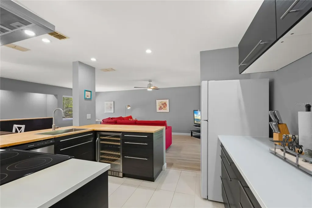 2746 Orchid Oaks Drive Sarasota FL 34239