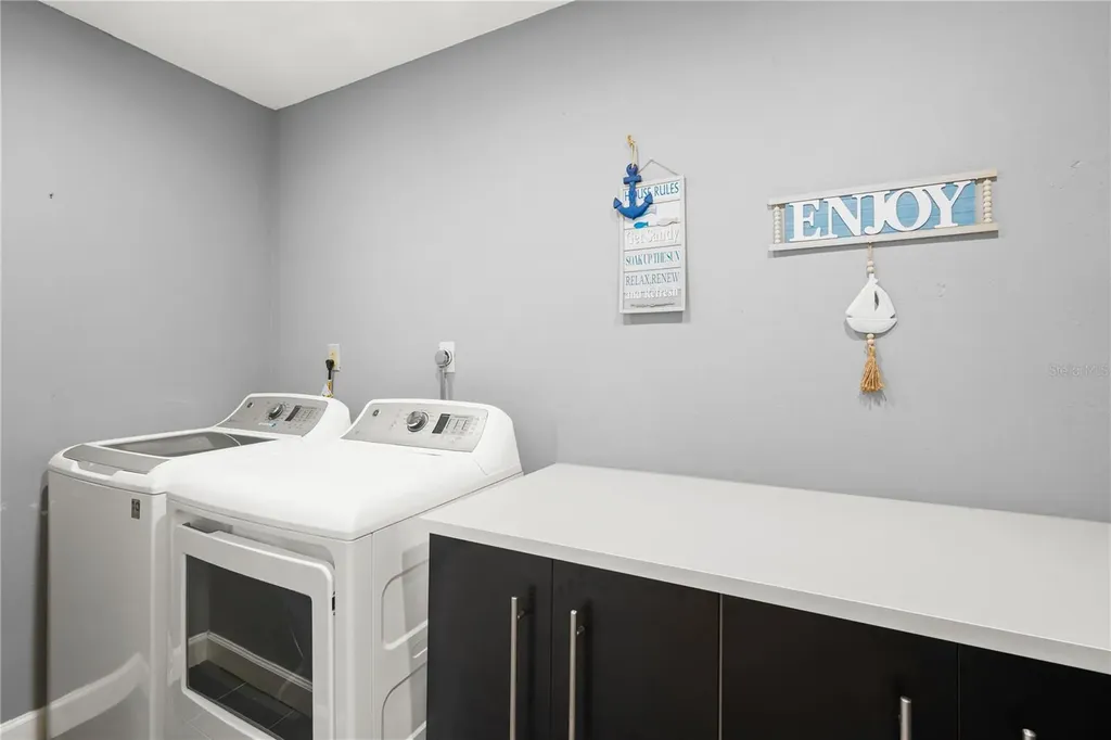 2746 Orchid Oaks Drive Sarasota FL 34239