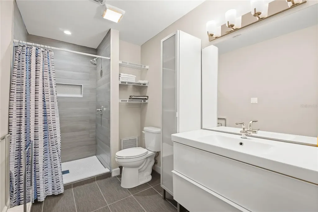 2746 Orchid Oaks Drive Sarasota FL 34239