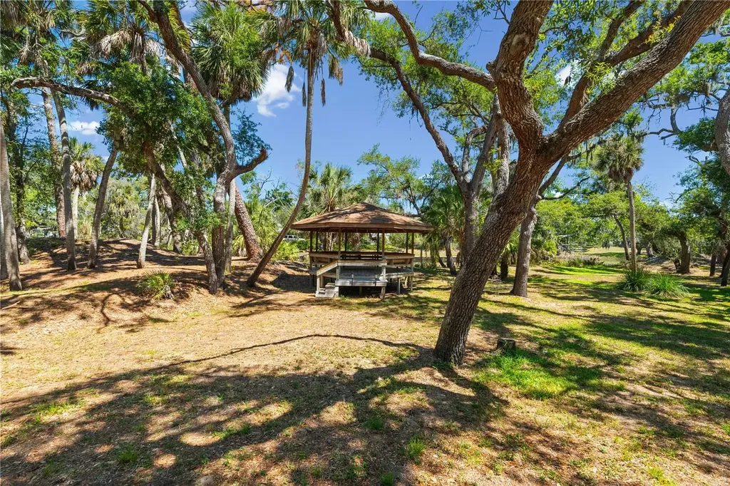 2746 Orchid Oaks Drive Sarasota FL 34239
