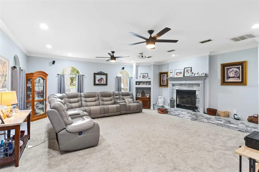2010 Deerbrook Drive Lakeland FL 33811