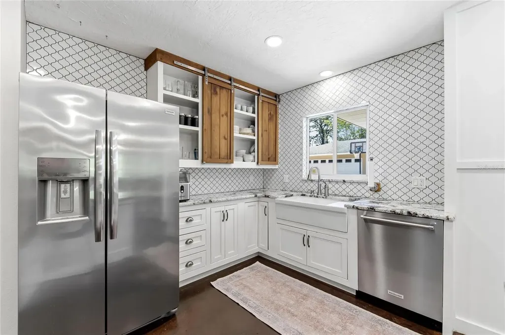 2515 49th Street Sarasota FL 34234