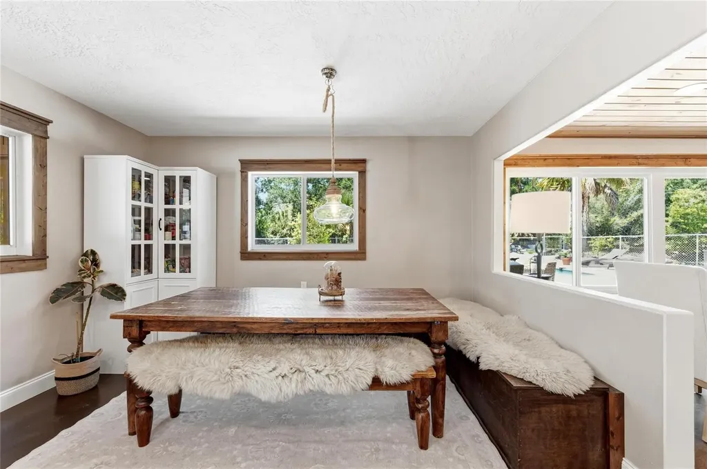 2515 49th Street Sarasota FL 34234
