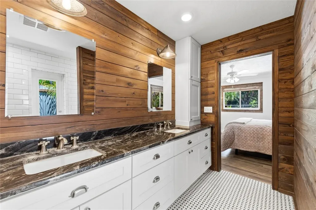 2515 49th Street Sarasota FL 34234