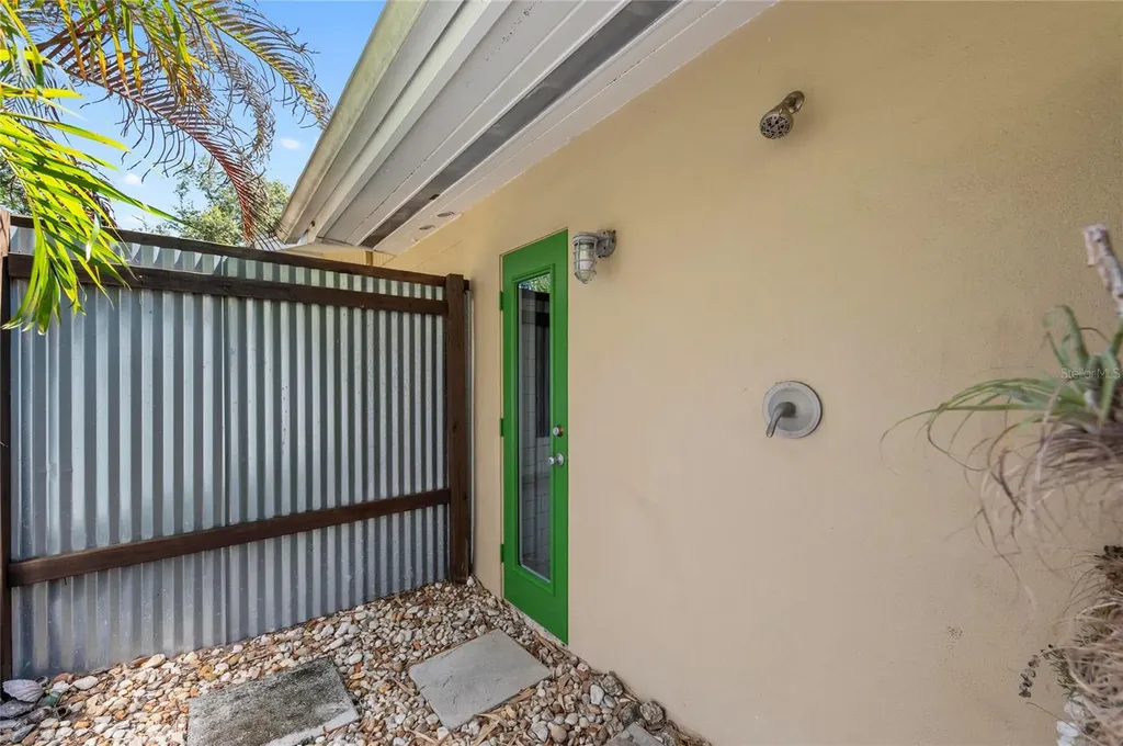 2515 49th Street Sarasota FL 34234