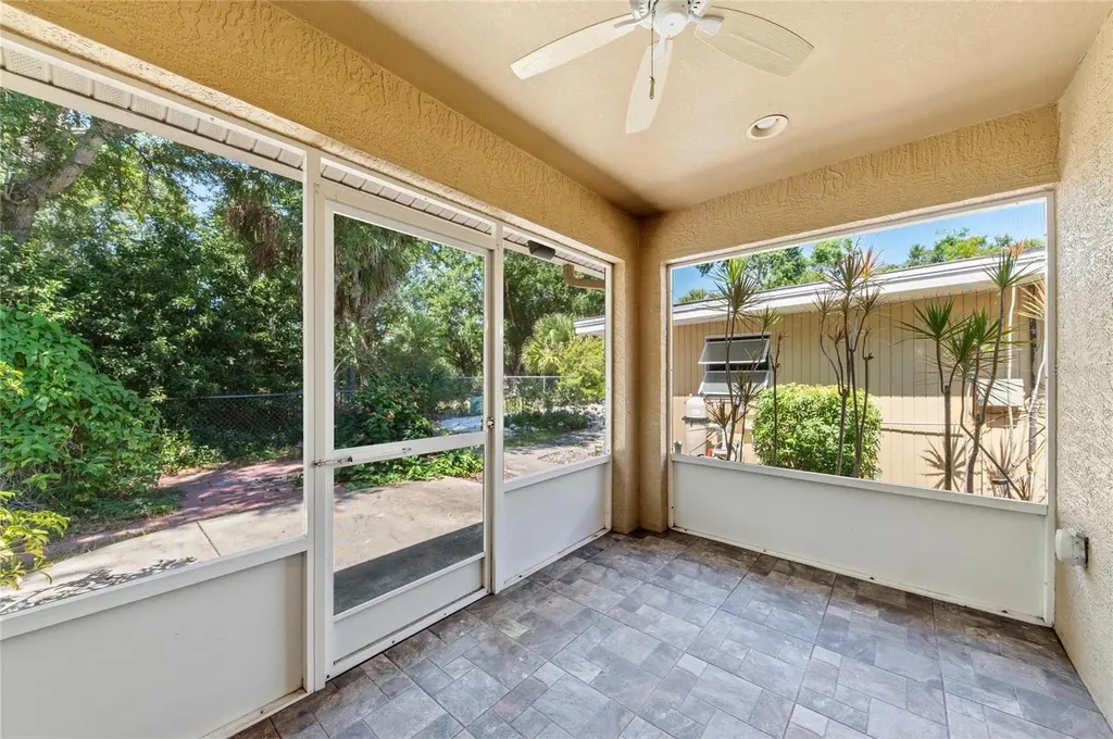 2515 49th Street Sarasota FL 34234