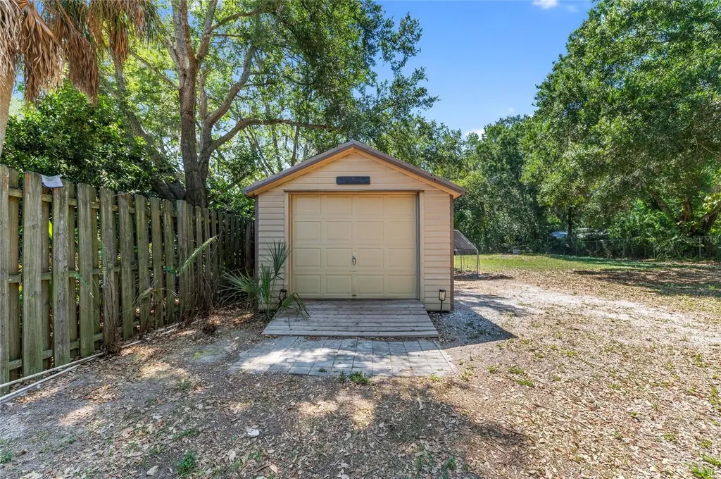2515 49th Street Sarasota FL 34234