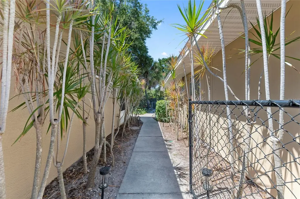 2515 49th Street Sarasota FL 34234