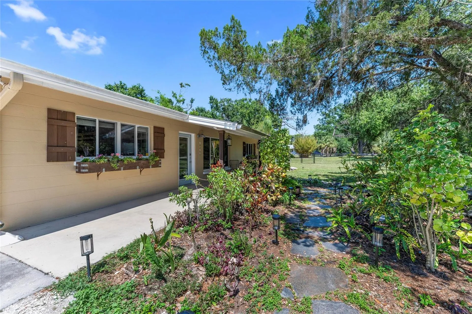 2515 49th Street Sarasota FL 34234